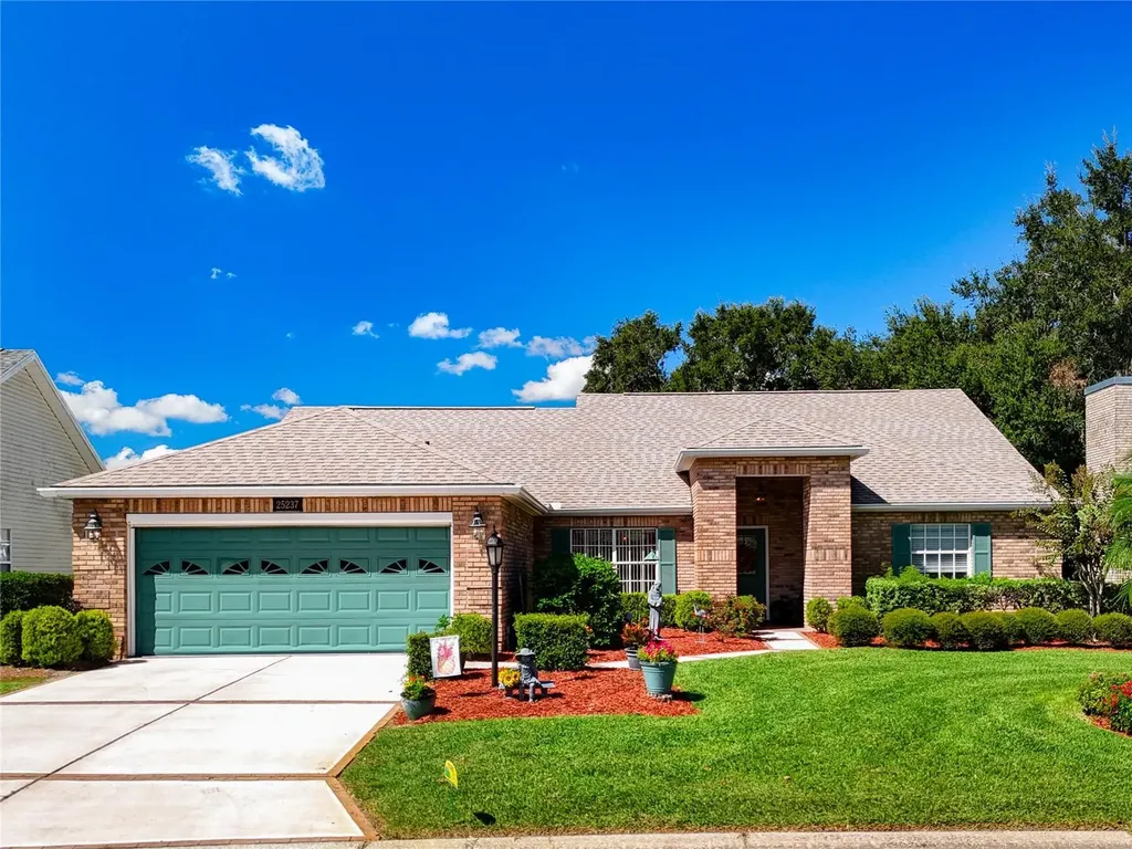 25237 Waterbridge Court Leesburg FL 34748