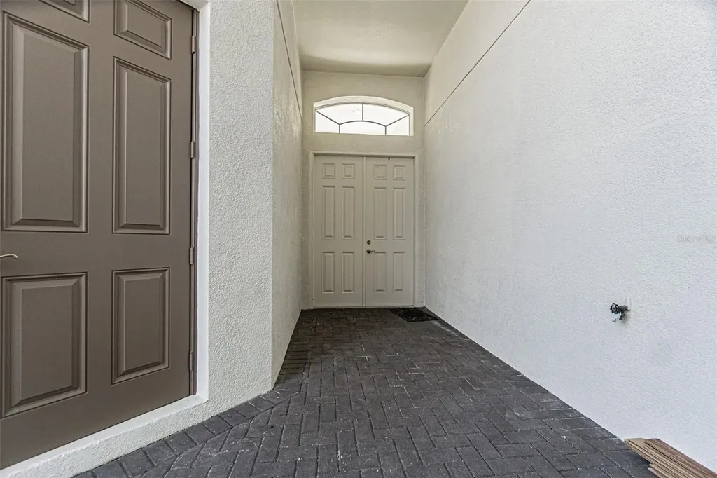9506 Rolling Circle San Antonio FL 33576