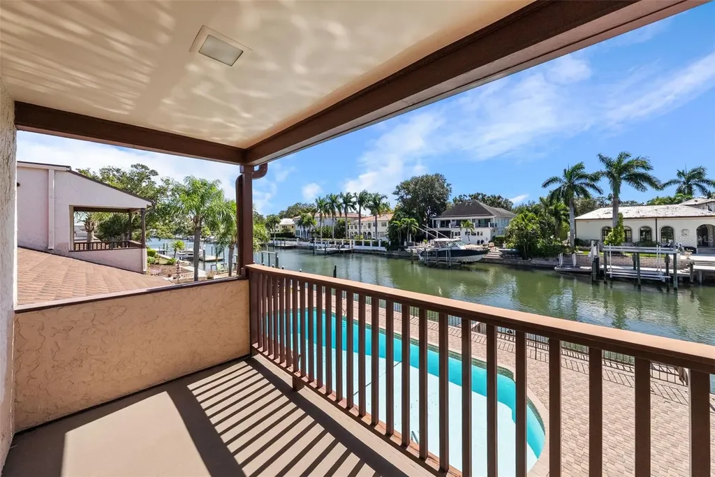4922 W Bay Way Place Tampa FL 33629