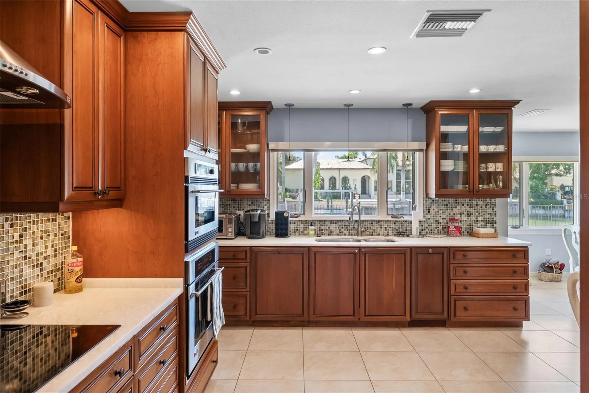 4922 W Bay Way Place Tampa FL 33629