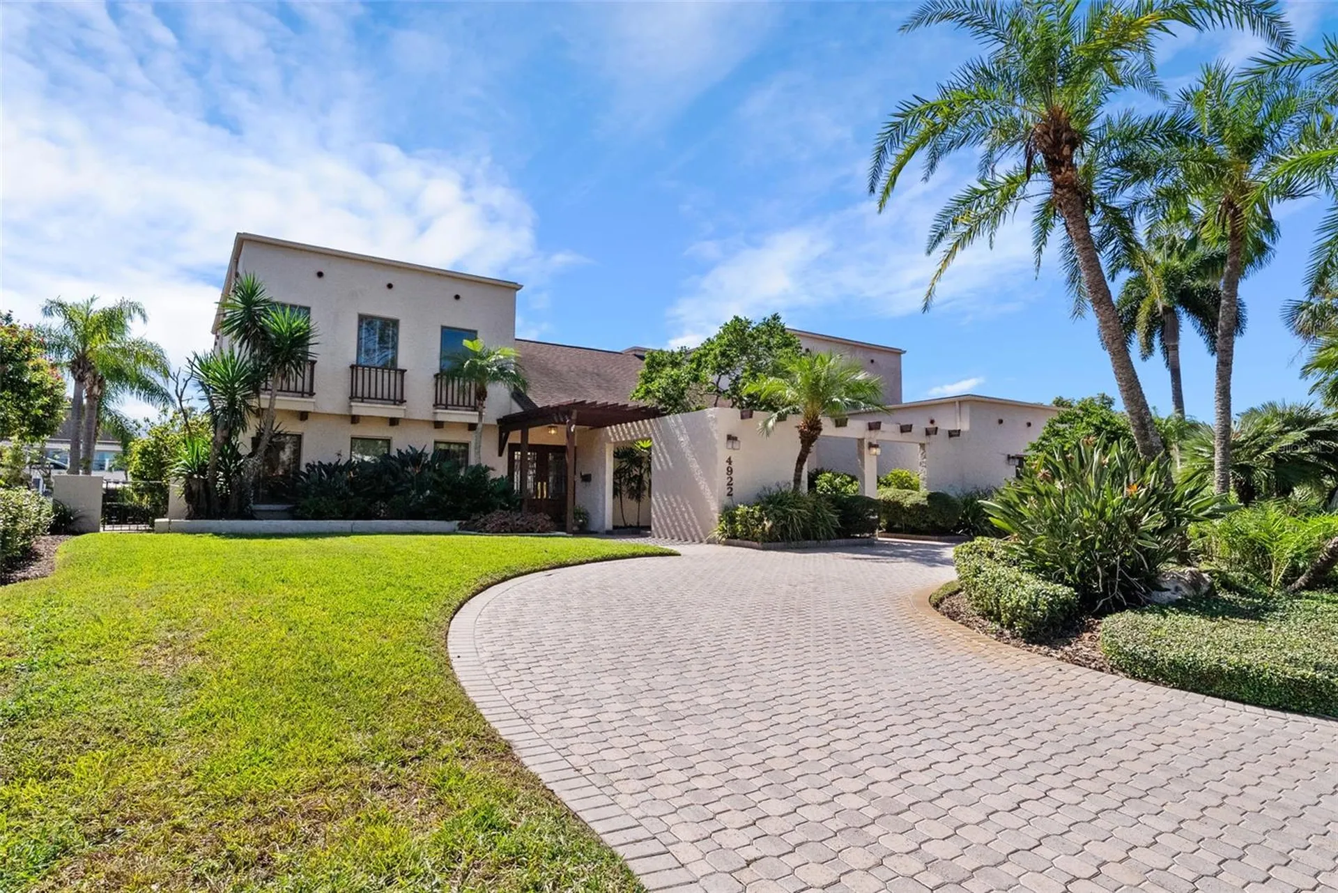4922 W Bay Way Place Tampa FL 33629