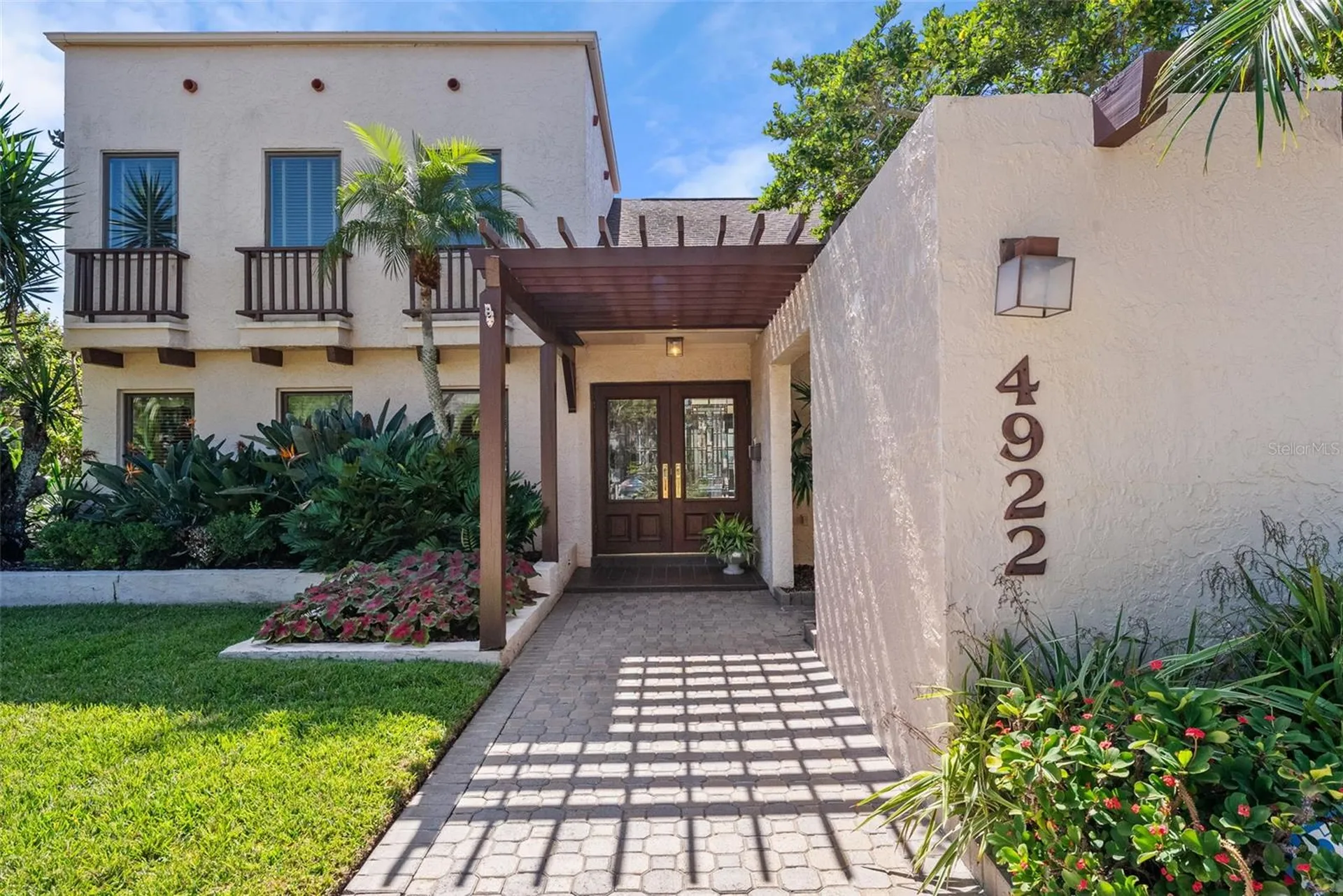 4922 W Bay Way Place Tampa FL 33629