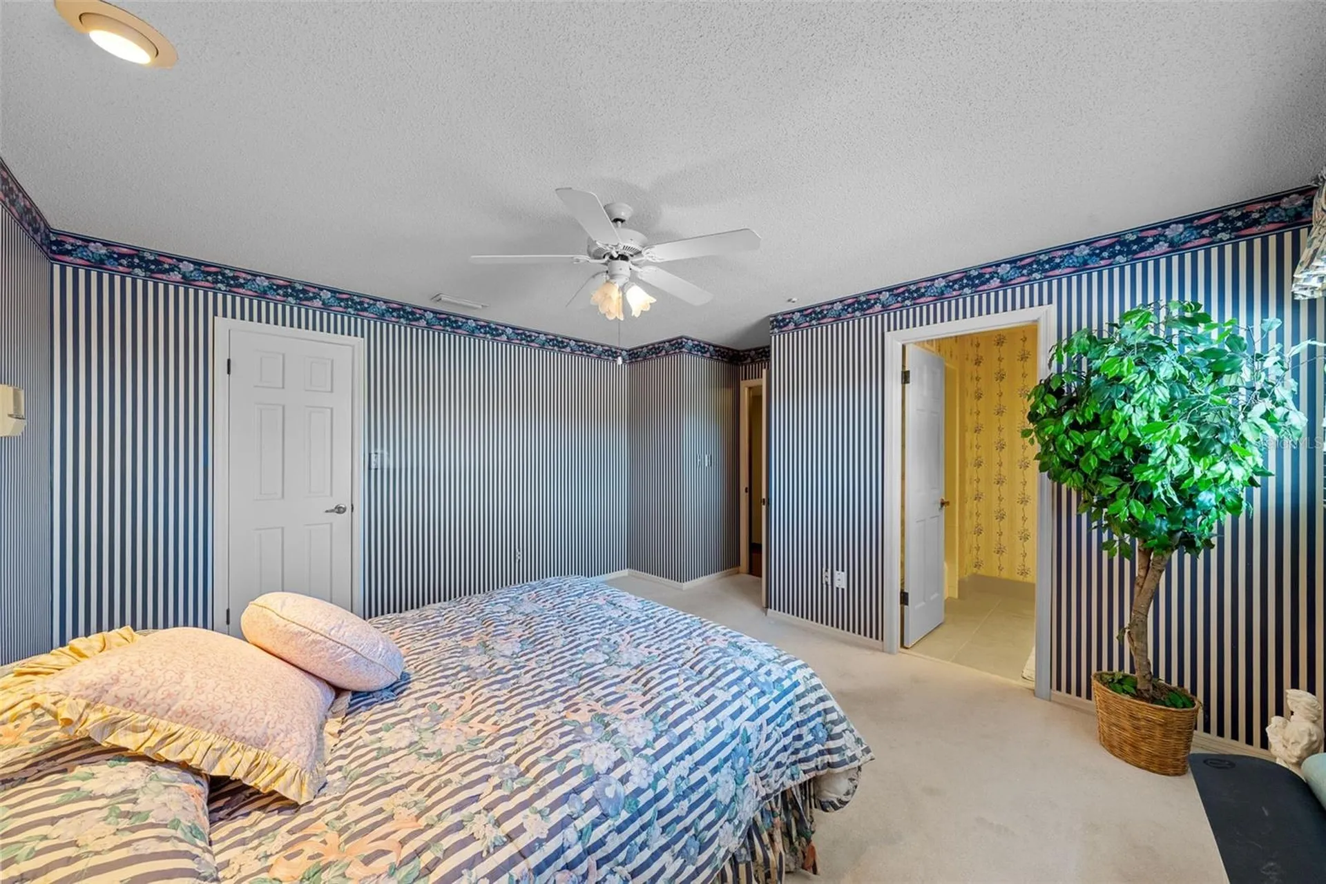 4922 W Bay Way Place Tampa FL 33629