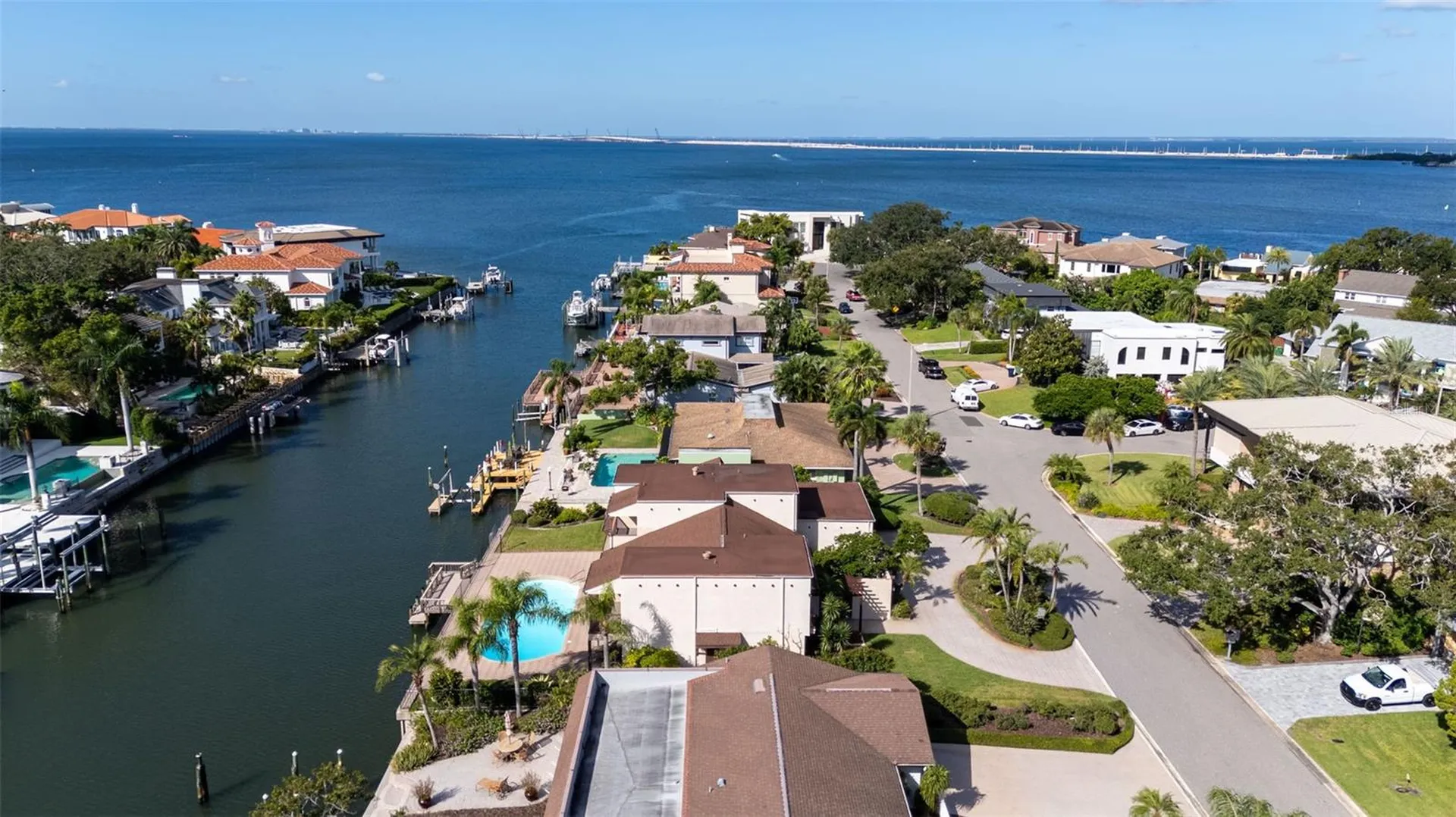 4922 W Bay Way Place Tampa FL 33629