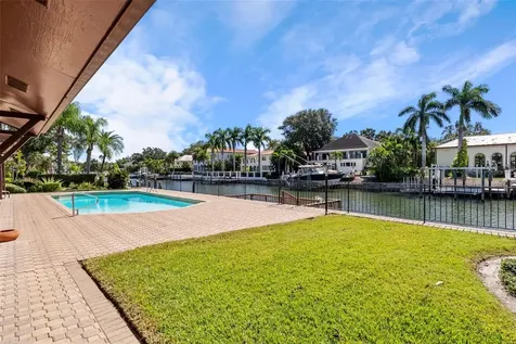 4922 W Bay Way Place Tampa FL 33629