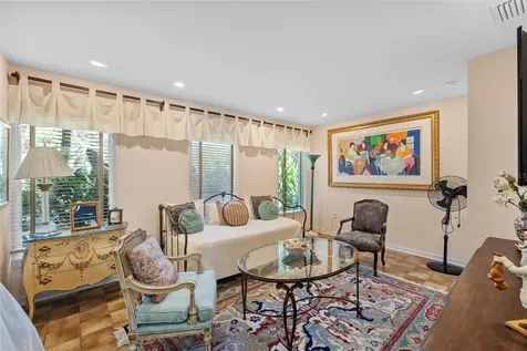 4922 W Bay Way Place Tampa FL 33629