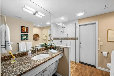 4922 W Bay Way Place Tampa FL 33629