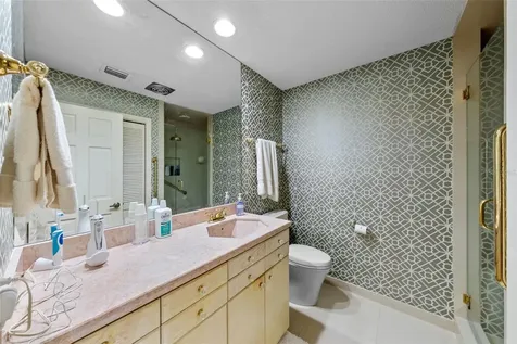 4922 W Bay Way Place Tampa FL 33629