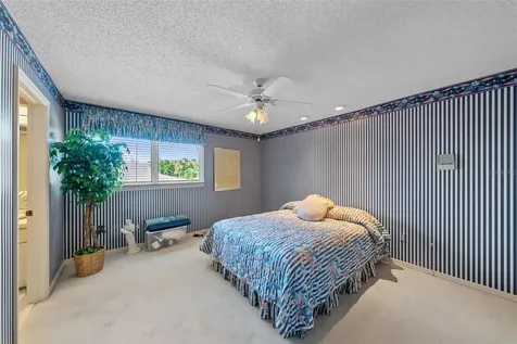 4922 W Bay Way Place Tampa FL 33629