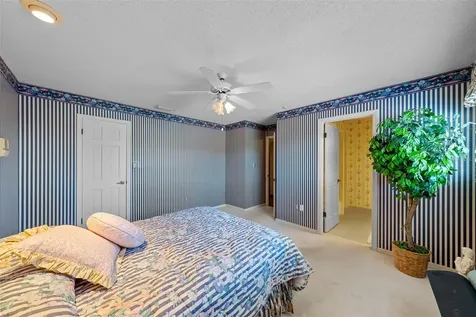 4922 W Bay Way Place Tampa FL 33629