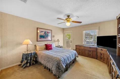 4922 W Bay Way Place Tampa FL 33629