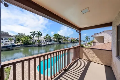 4922 W Bay Way Place Tampa FL 33629