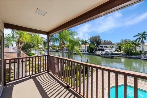 4922 W Bay Way Place Tampa FL 33629
