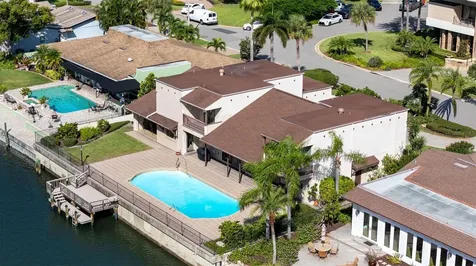 4922 W Bay Way Place Tampa FL 33629