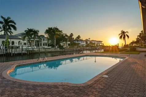 4922 W Bay Way Place Tampa FL 33629