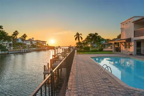 4922 W Bay Way Place Tampa FL 33629