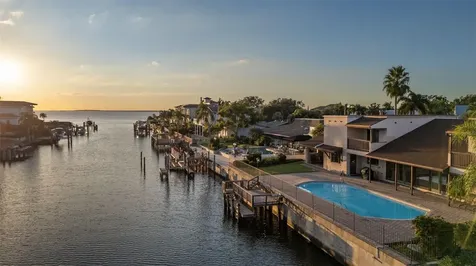 4922 W Bay Way Place Tampa FL 33629