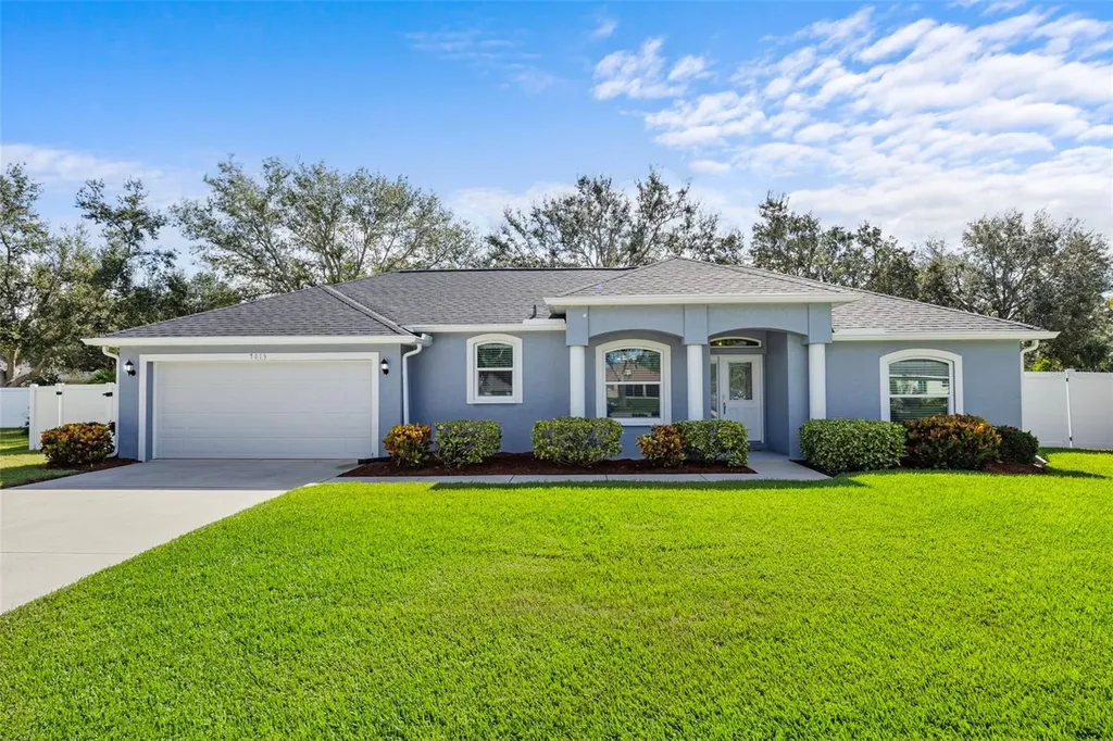 7019 8th Court E Sarasota FL 34243