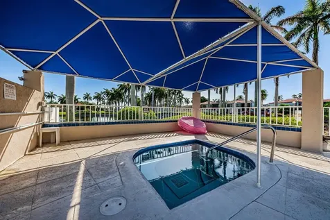 6050 Bahia Del Mar Circle St Petersburg FL 33715