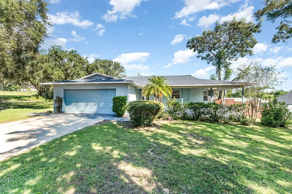945 Shawna Shores Haines City FL 33844