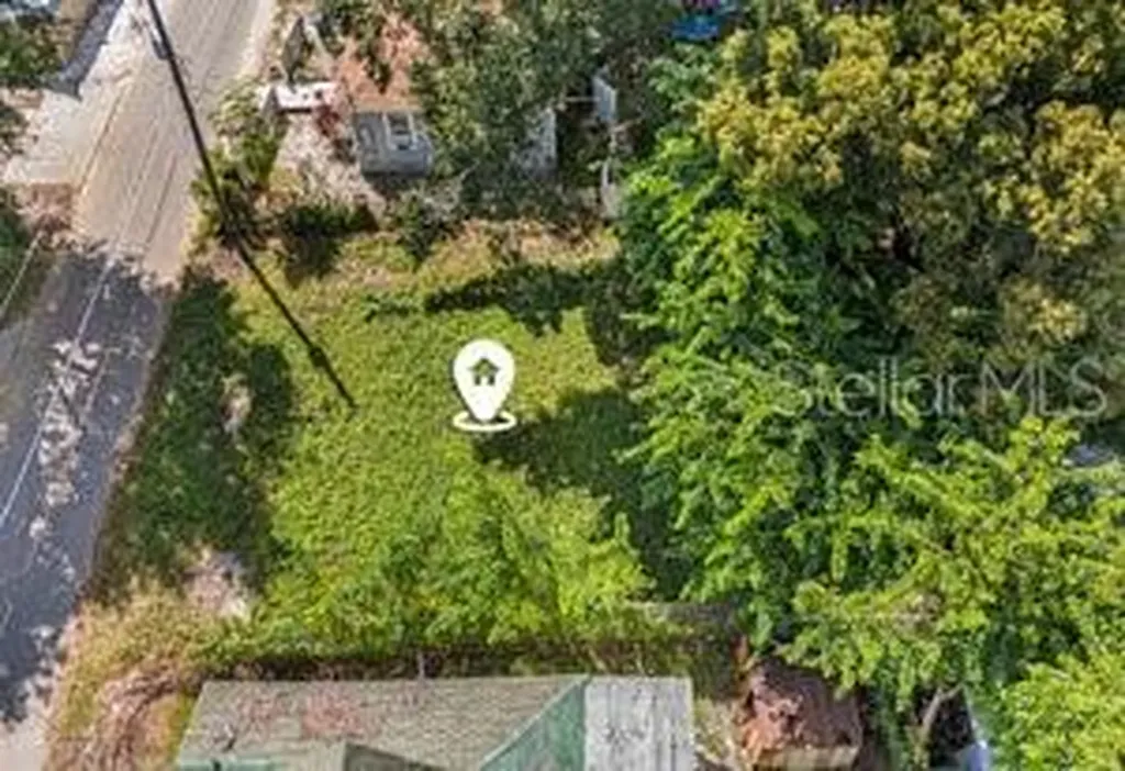 2304 N Grove Avenue Tampa FL 33602