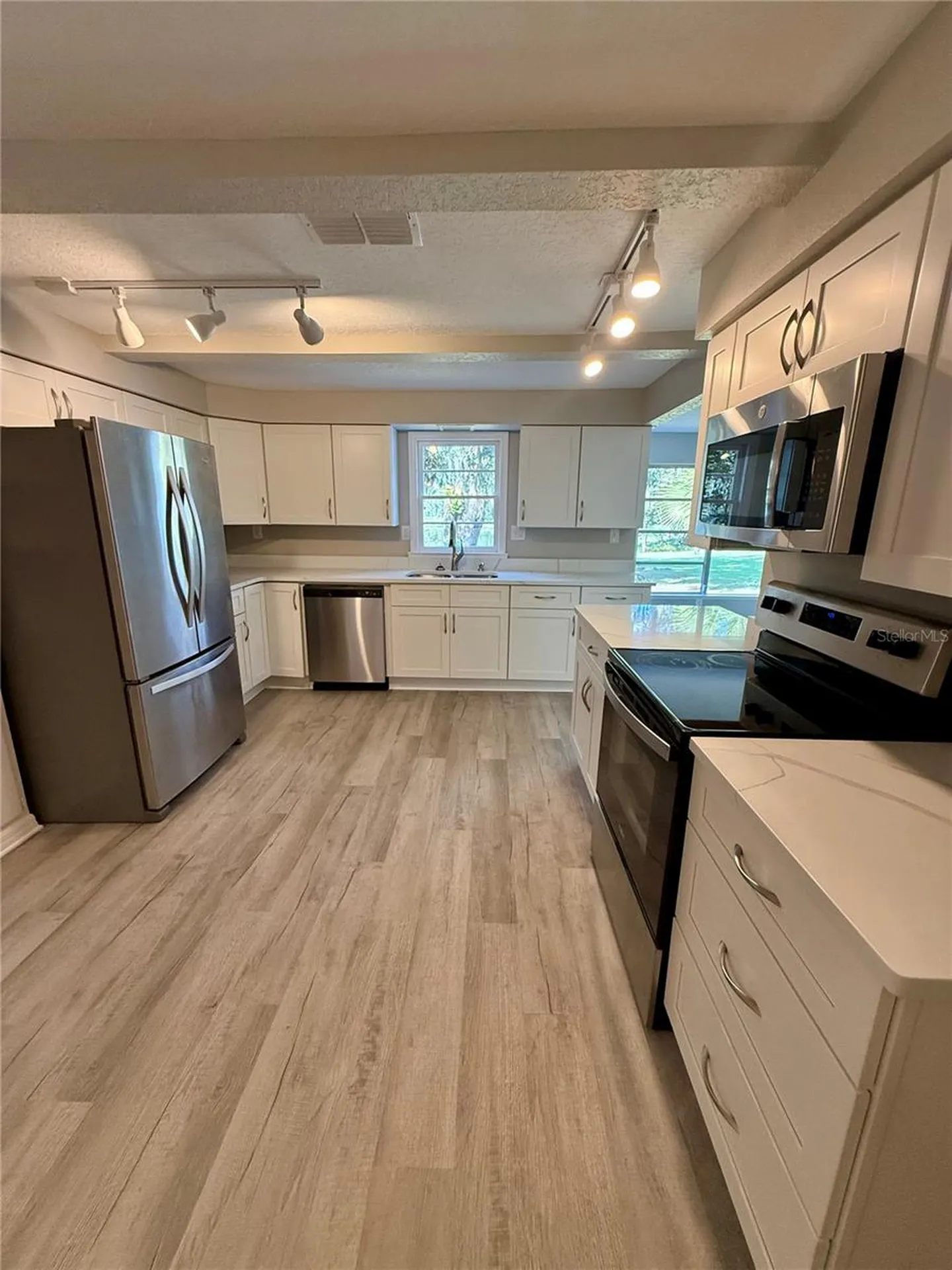 13340 Lewis Gallagher Road Dover FL 33527