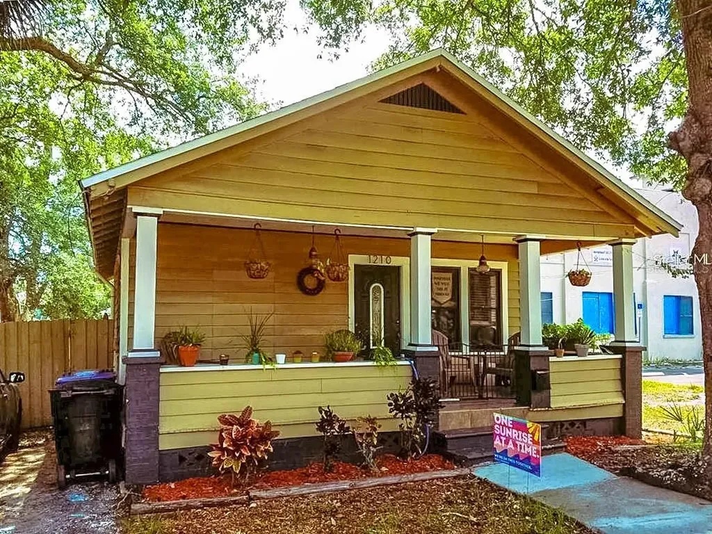 1210 Highland Street S St Petersburg FL 33701