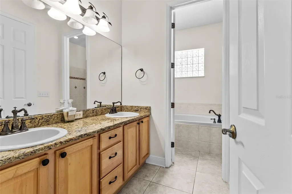 4116 Woodacre Lane Tampa FL 33624