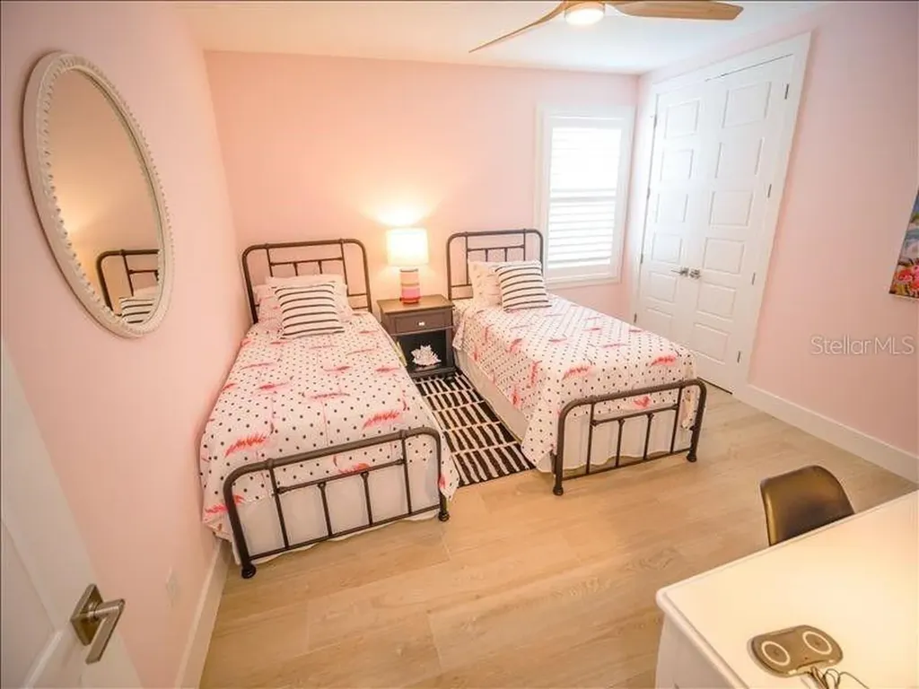 2305 Avenue C Bradenton Beach FL 34217