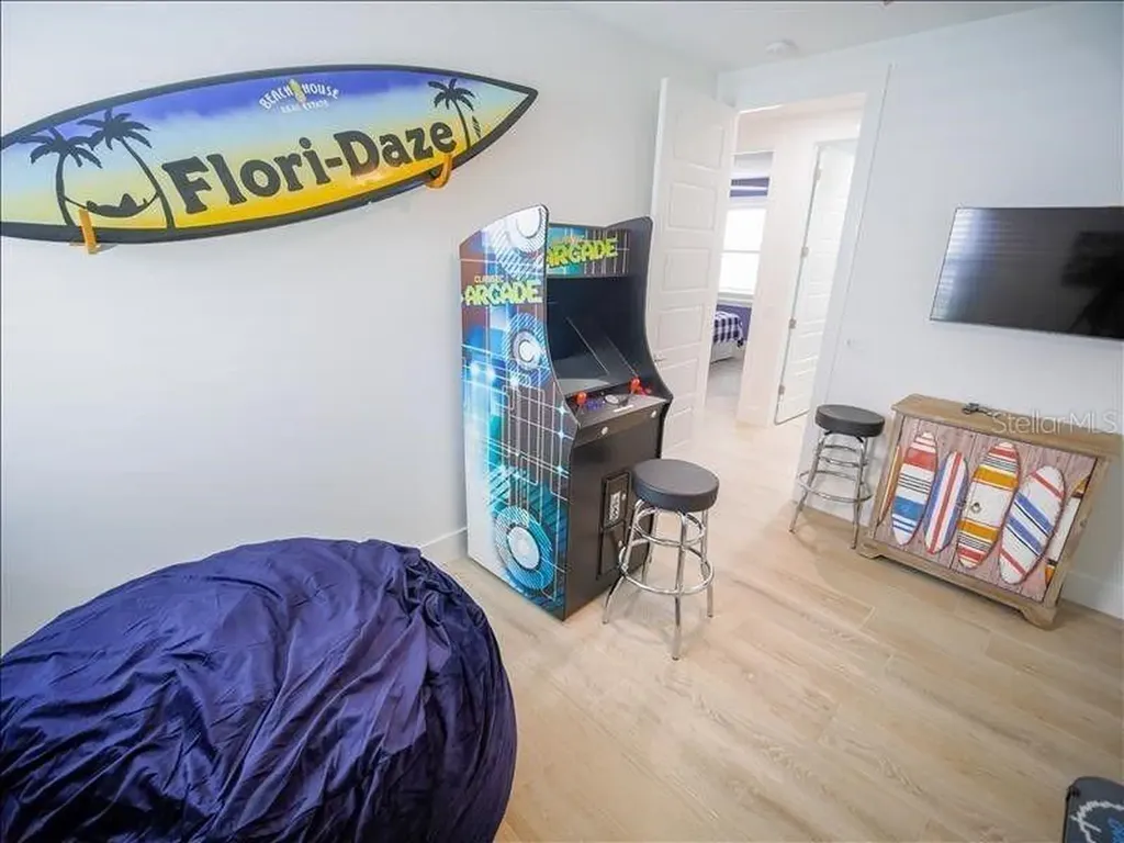 2305 Avenue C Bradenton Beach FL 34217