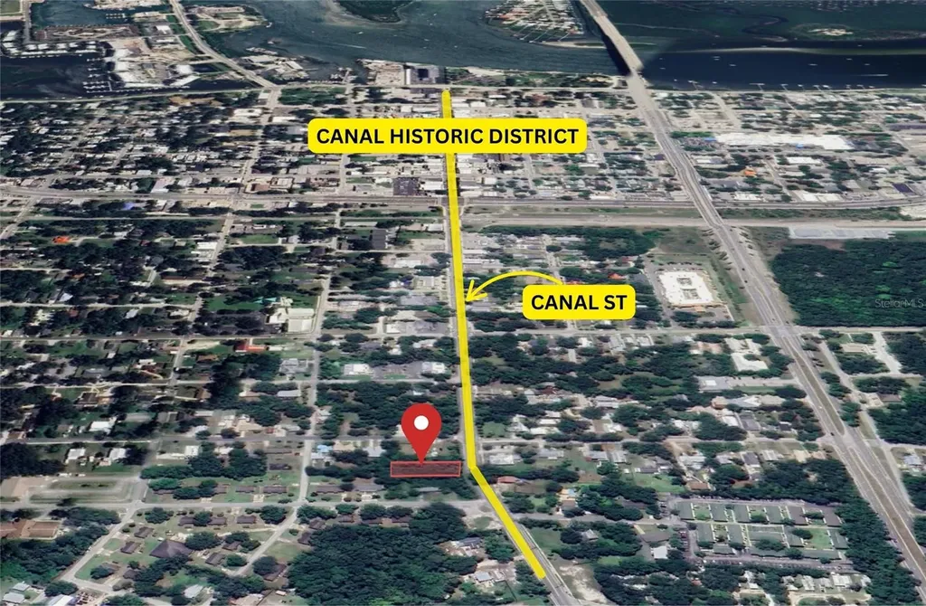 907 Canal Street New Smyrna Beach FL 32168