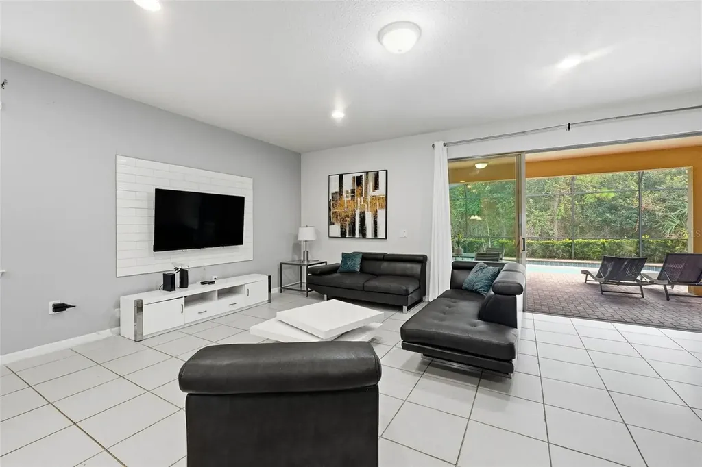 8824 Bengal Court Kissimmee FL 34747