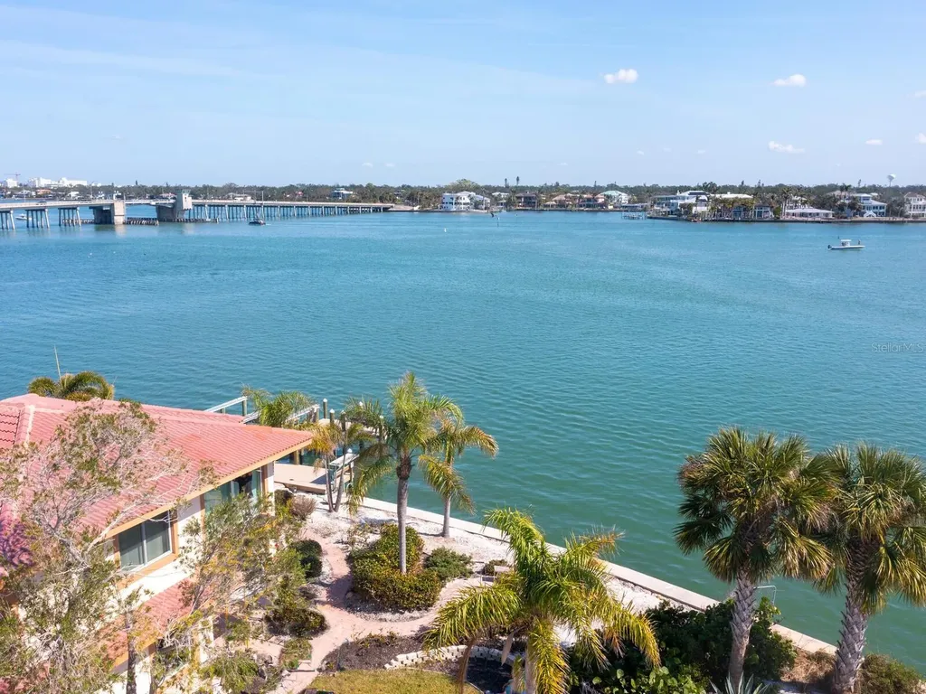 894 Freeling Drive Sarasota FL 34242