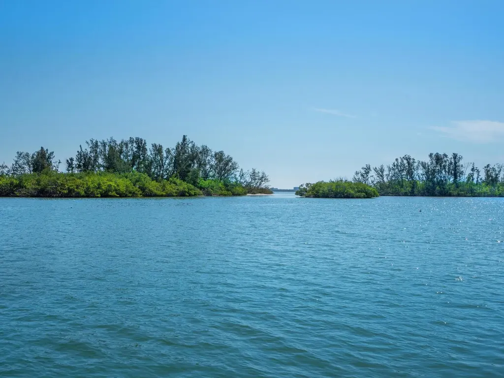 894 Freeling Drive Sarasota FL 34242