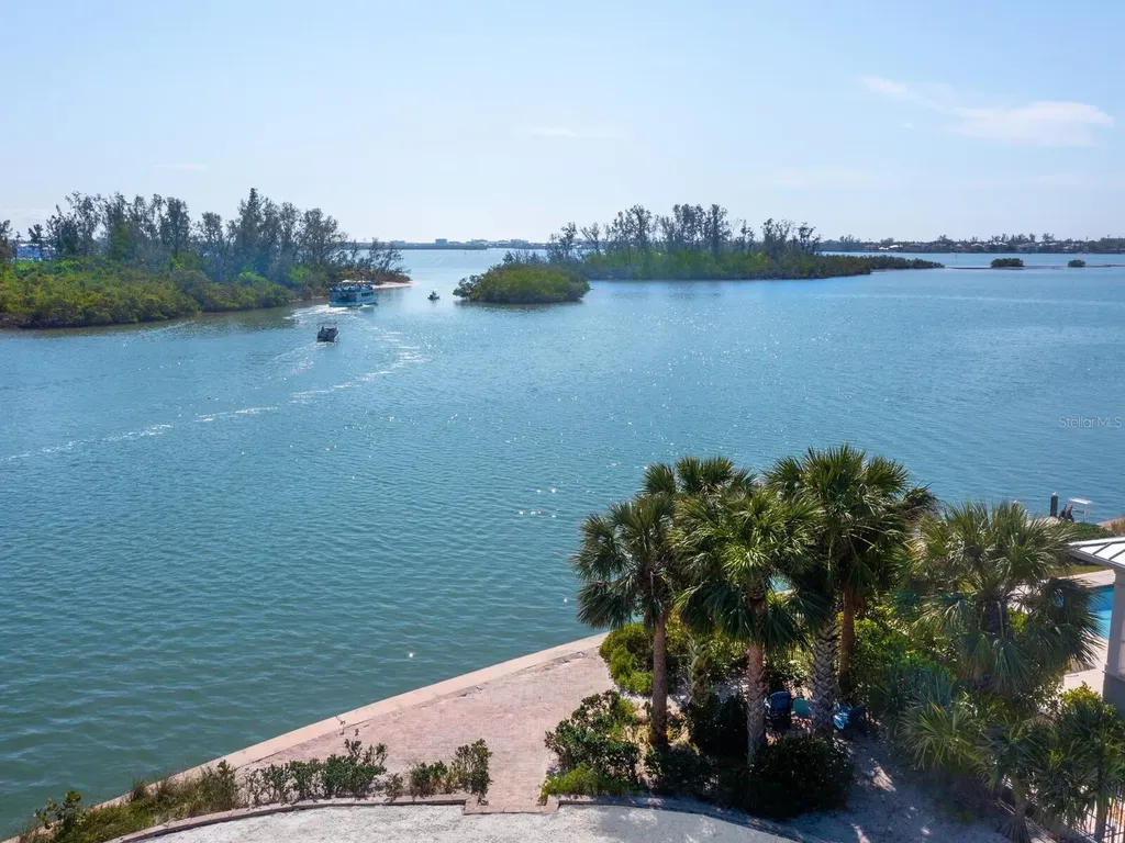 894 Freeling Drive Sarasota FL 34242