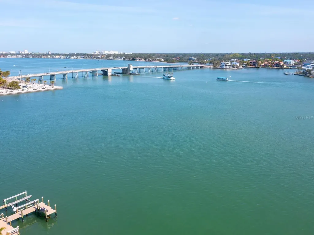 894 Freeling Drive Sarasota FL 34242