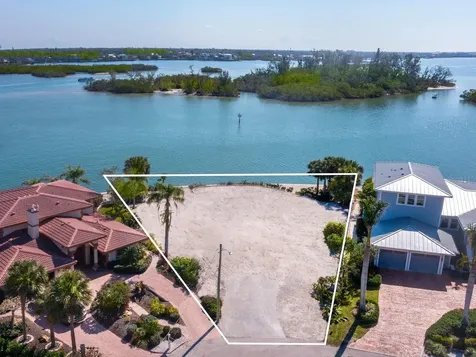 894 Freeling Drive Sarasota FL 34242