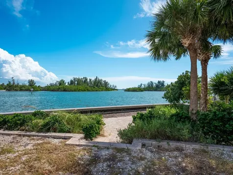 894 Freeling Drive Sarasota FL 34242