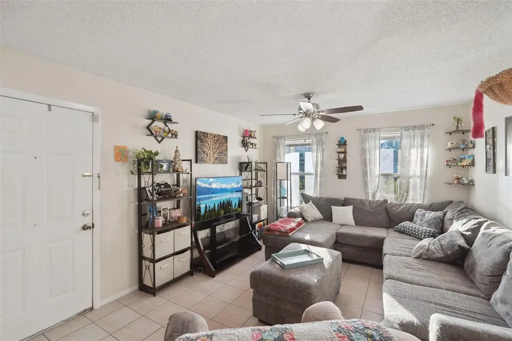 2333 Pebble Brook Road Kissimmee FL 34741
