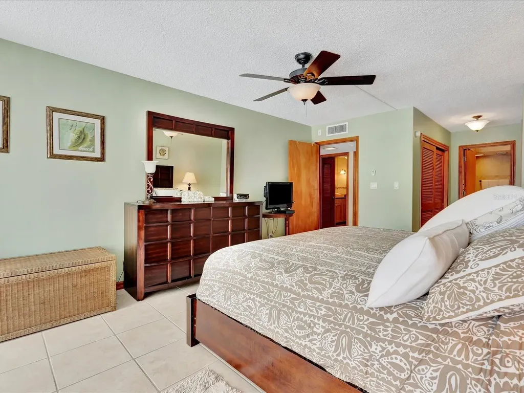 1400 Gulf Boulevard Clearwater Beach FL 33767
