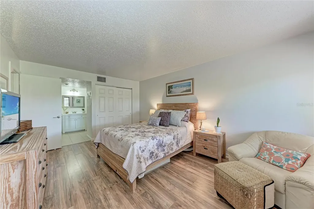 5226 Willow Links Sarasota FL 34235