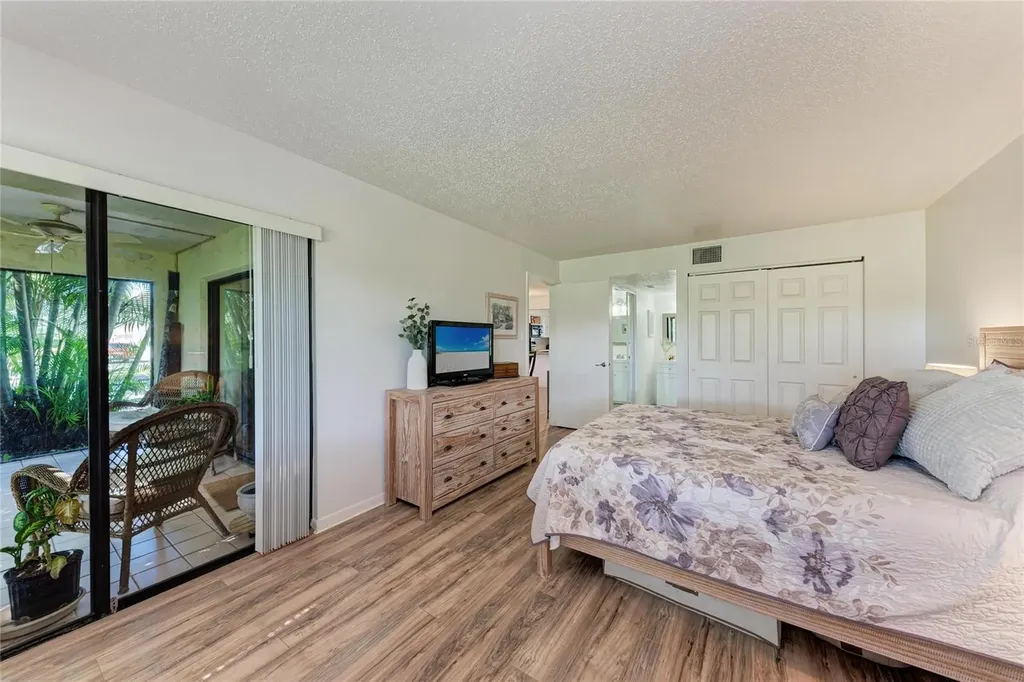 5226 Willow Links Sarasota FL 34235