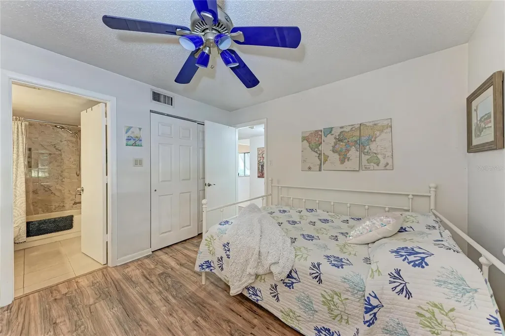 5226 Willow Links Sarasota FL 34235