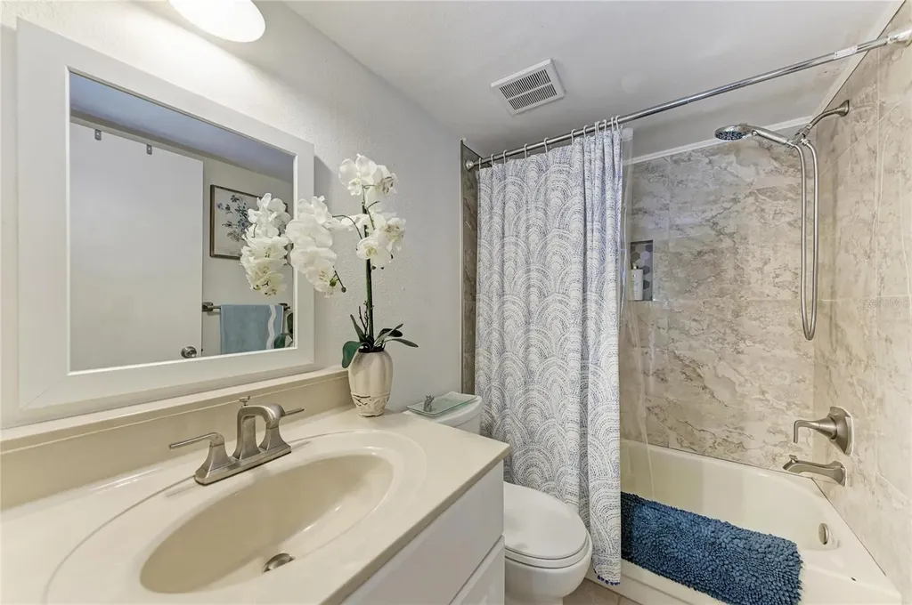 5226 Willow Links Sarasota FL 34235