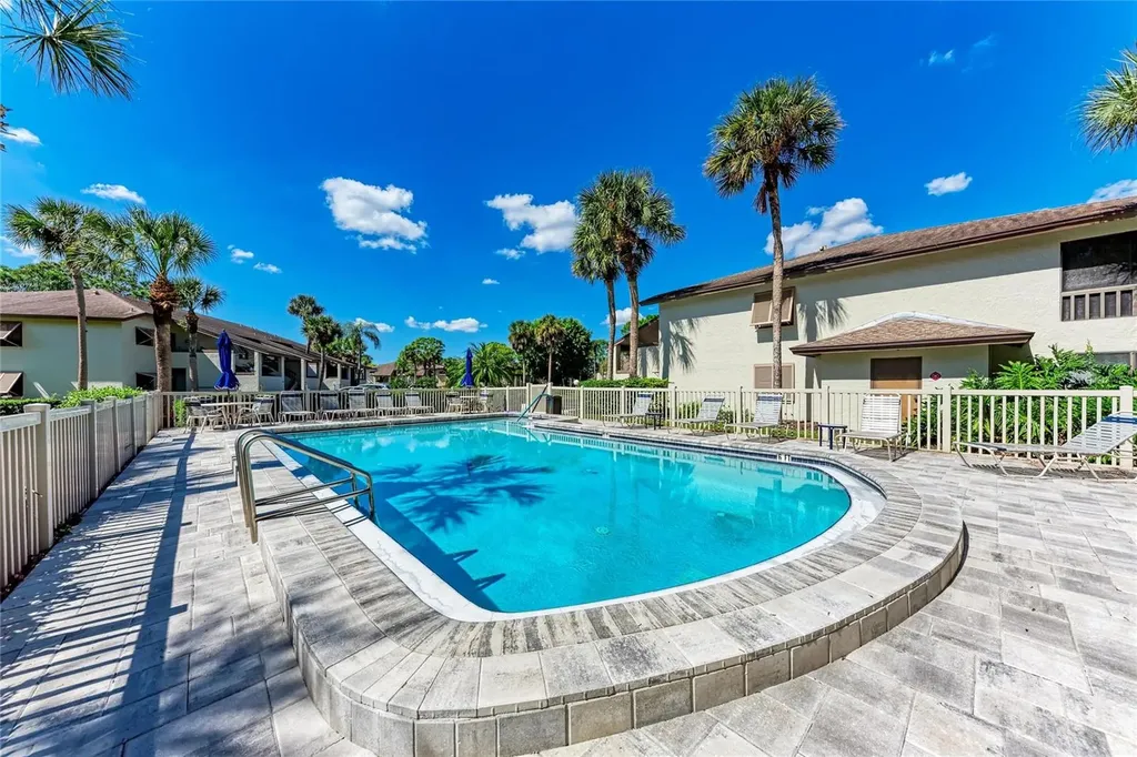 5226 Willow Links Sarasota FL 34235