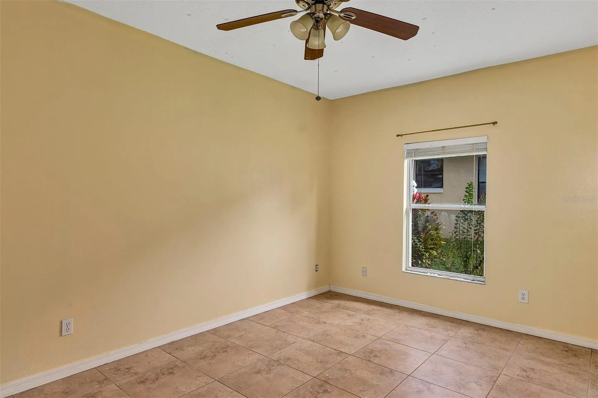 20423 Melville Street Orlando FL 32833