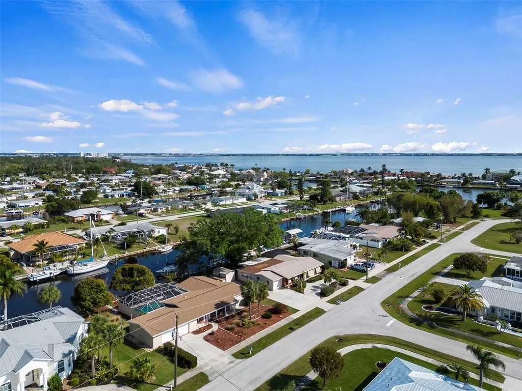 125 Small Street SE Port Charlotte FL 33952