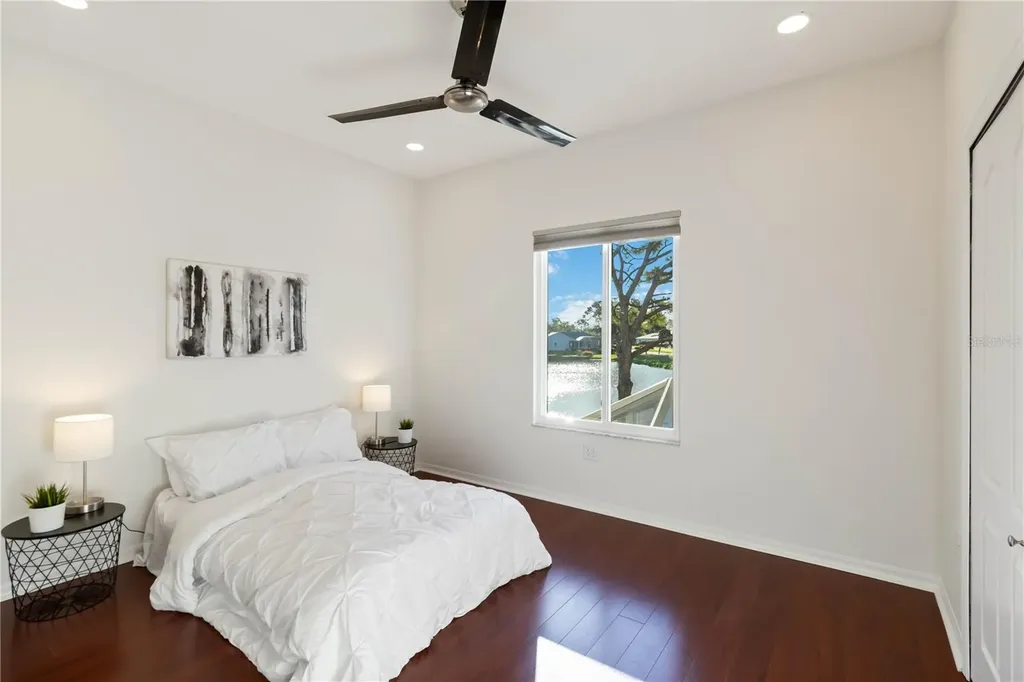 4223 Balmoral Way Sarasota FL 34238