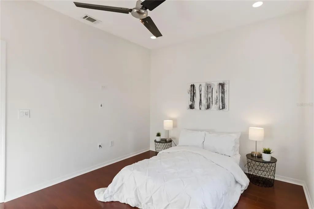 4223 Balmoral Way Sarasota FL 34238