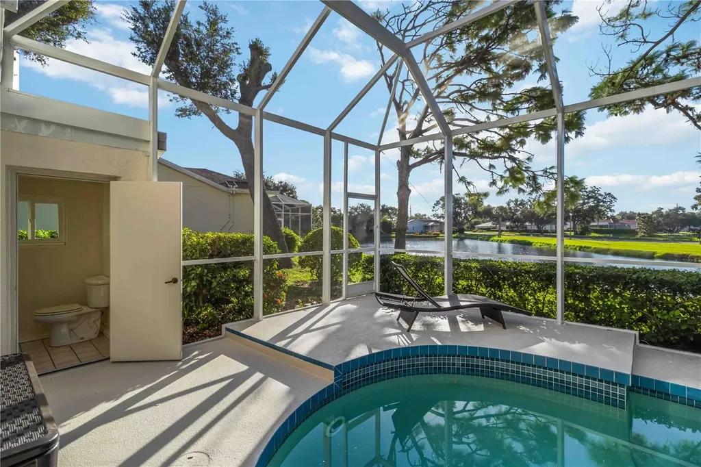 4223 Balmoral Way Sarasota FL 34238